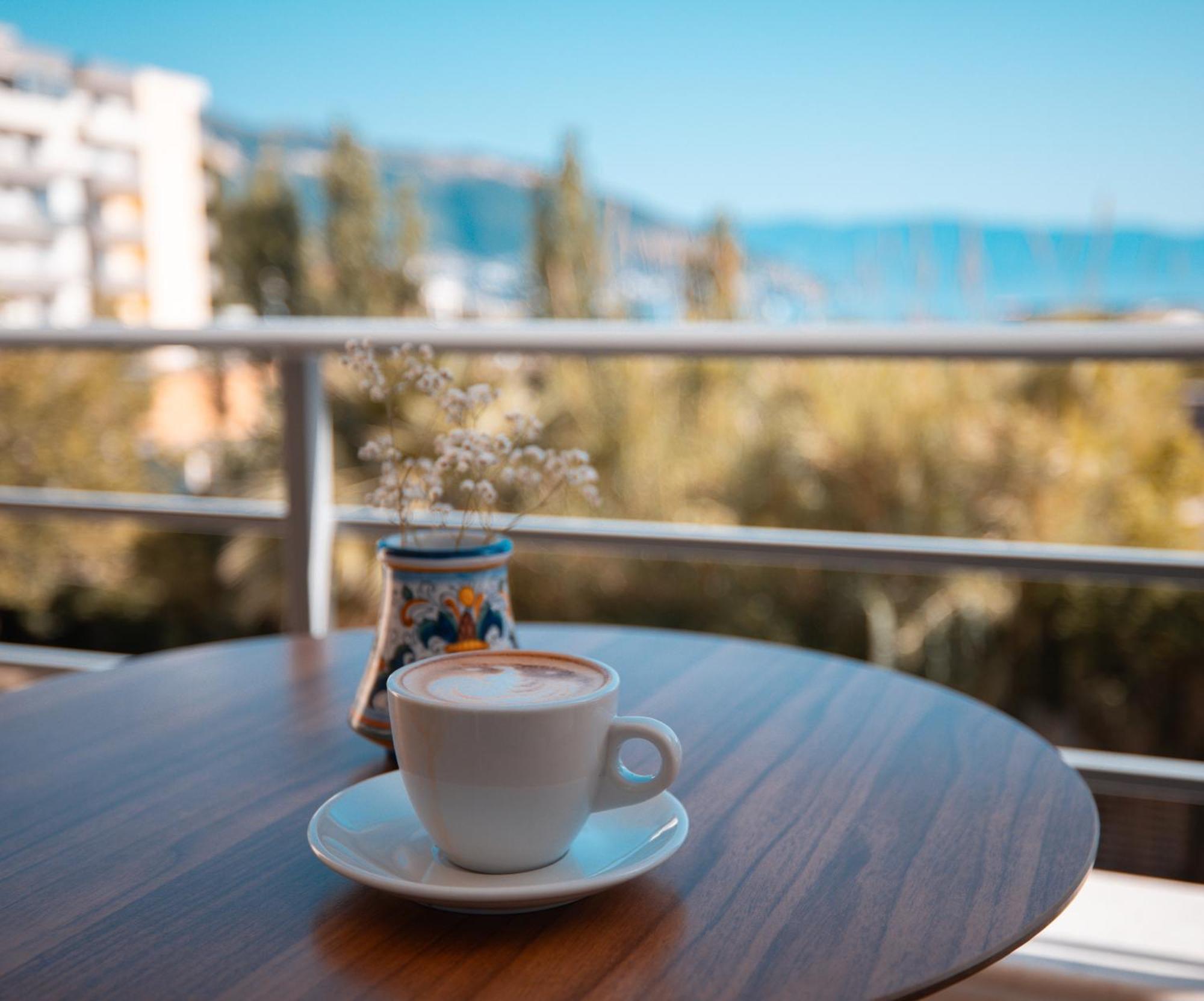 Green Boutique Hotel Vlore Exterior photo